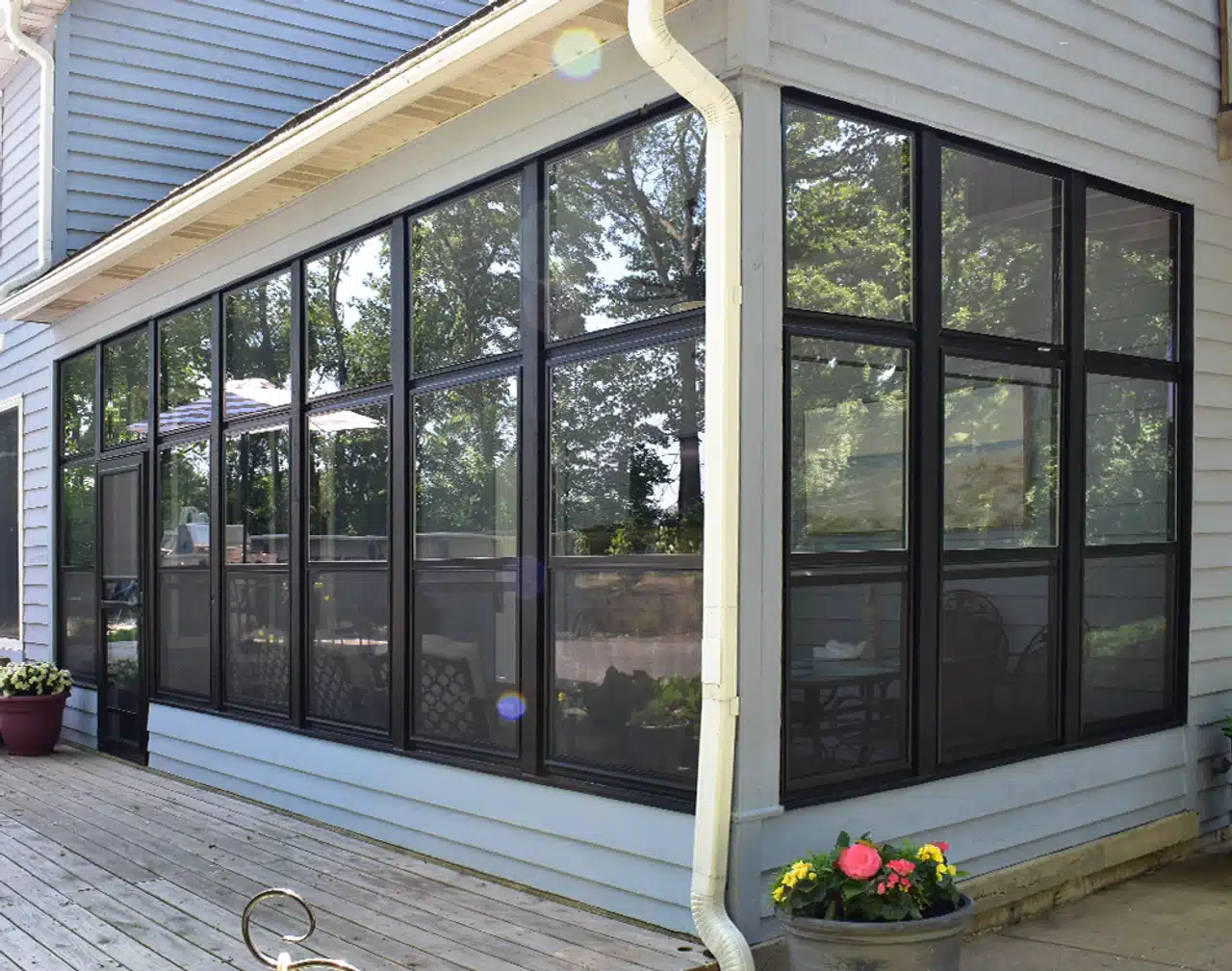 Seven Signs Your Storm Windows in Fort Myers Need Re-Certification